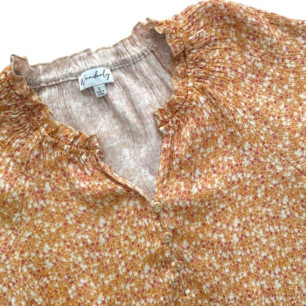 Wonderly Floral Yellow Top with Flutter Sleeves -size Large - Picture 5 of 5